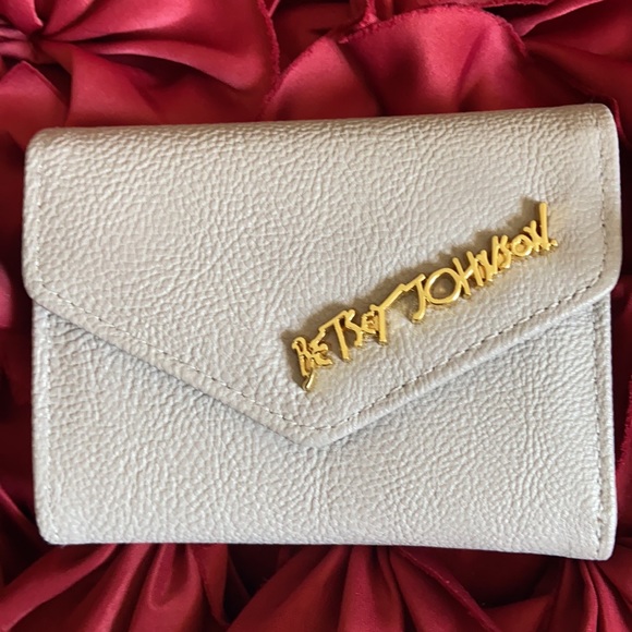 Betsey Johnson Handbags - SALE!! Betsey Johnson- NWT peggable card case/wallet